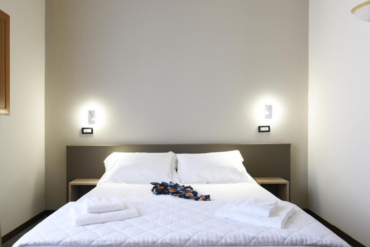 Roma 62 Hotel